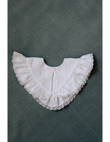 Cuello Pico Tejido Rizado