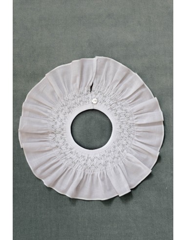 Cuello Bordado Cruces