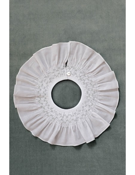Cuello Bordado Cruces