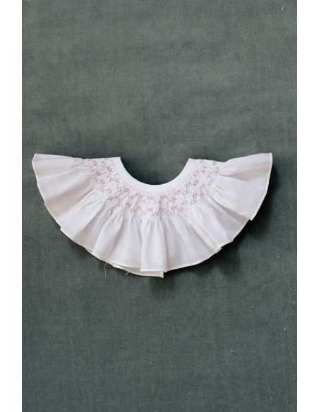 Cuello Bordado Cruces