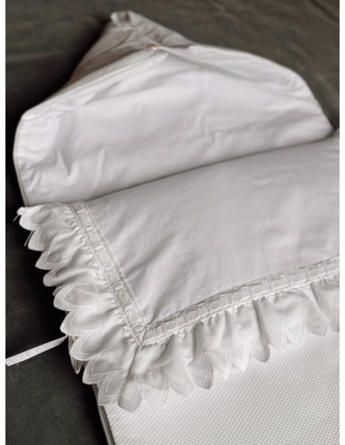 Saco de Capazo/Mini Cuna Gasa Picos Terciopelo Blanco