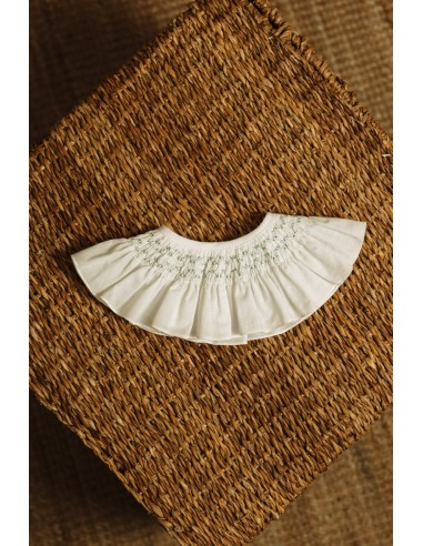 Cuello Bordado Cruces