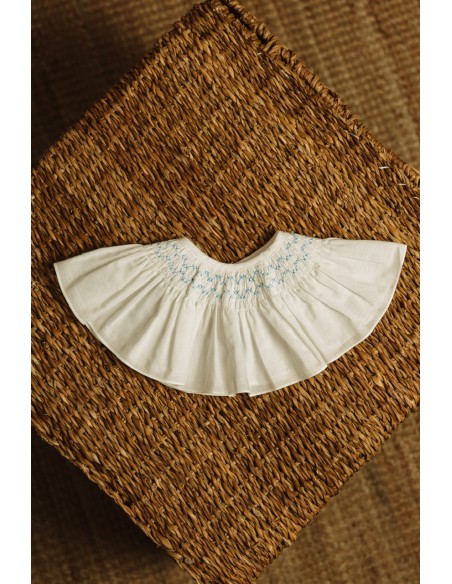 Cuello Bordado Cruces