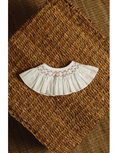 Cuello Bordado Cruces